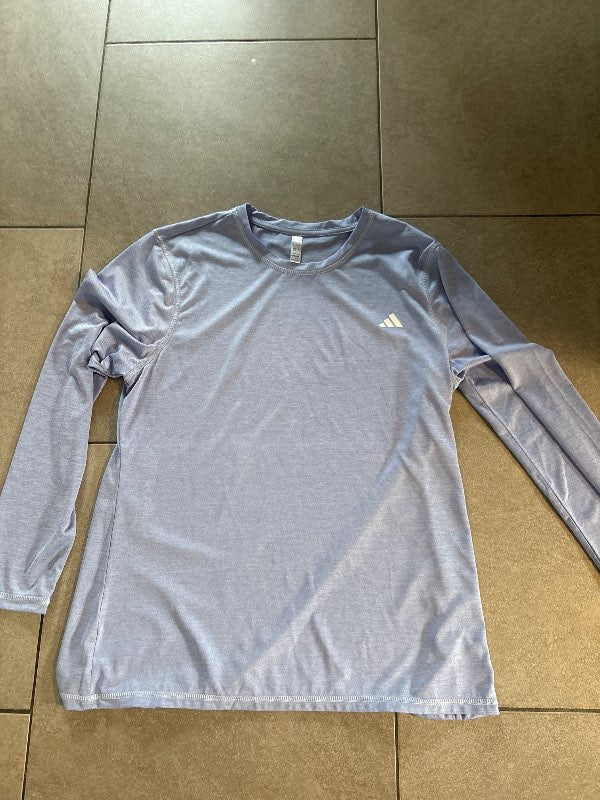 Adidas iþrotta bolur