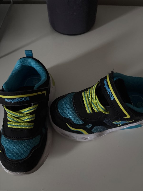 Kangaroos shoes