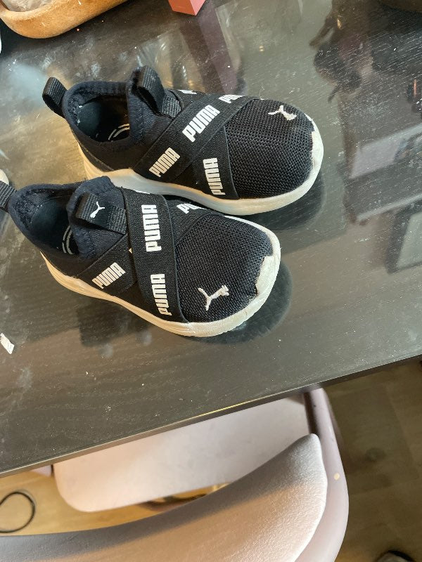 Puma skór