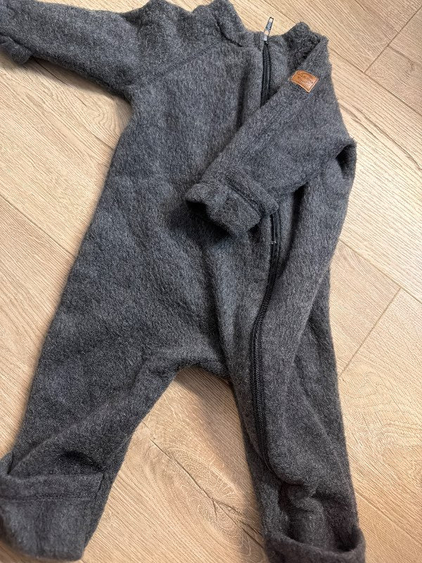 Mikkline grár ullargalli