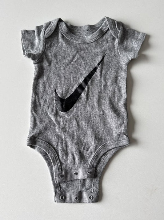 Nike samfella
