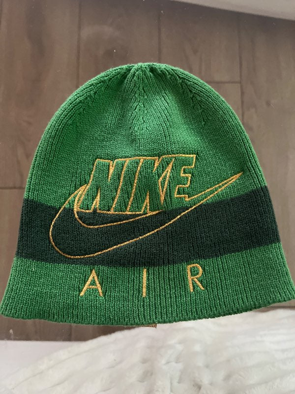Nike græn húfa