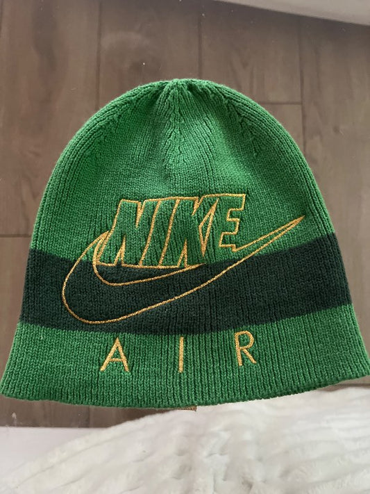 Nike græn húfa