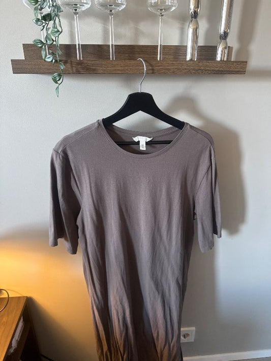 H&m brúnn stuttermakjóll