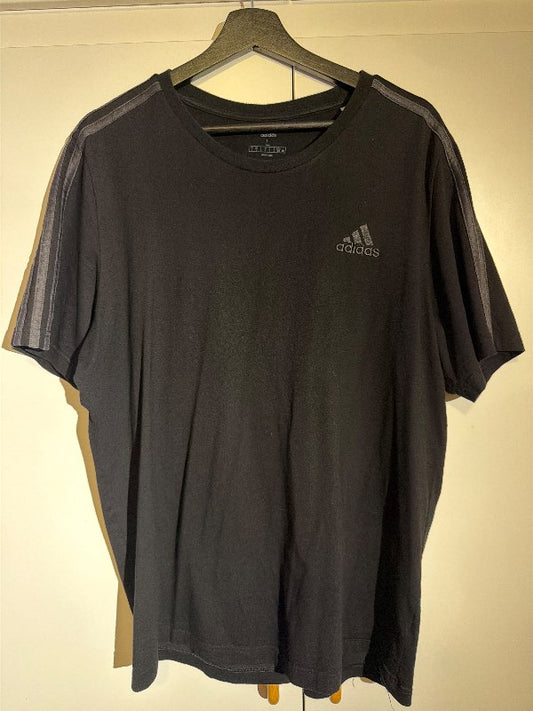 Adidas t-shirt