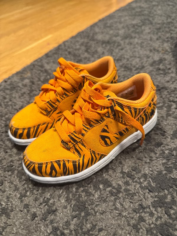 nike tígri skór