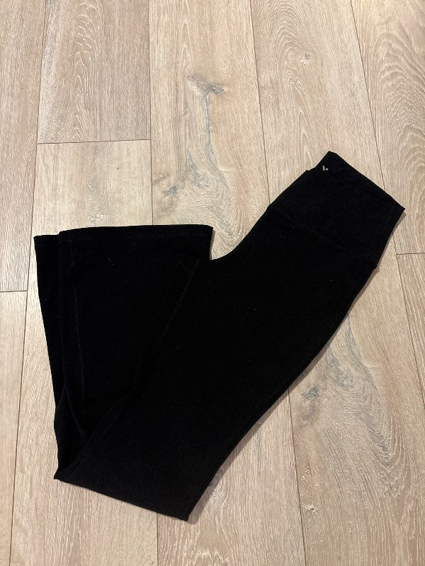 Svartar flared leggings