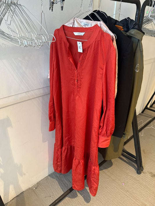 Numph rauður kjóll