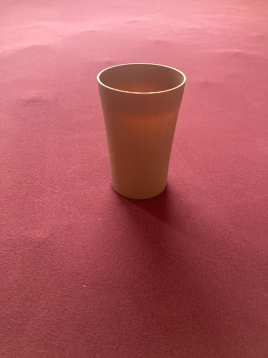 Brúnt plast glas