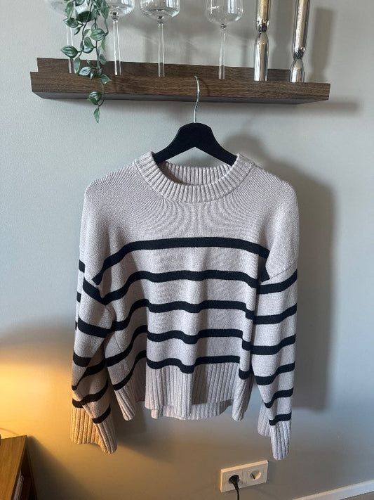 H&m röndótt peysa