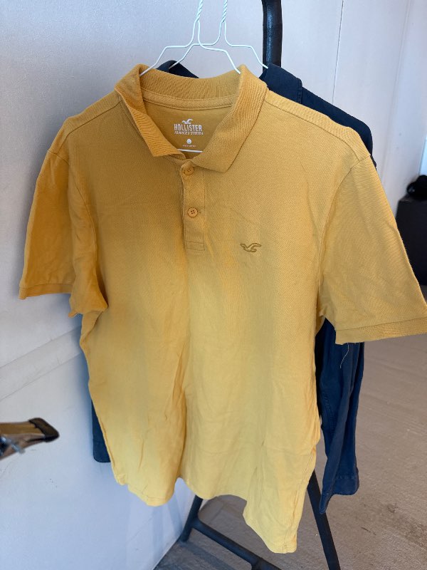 Hollister bolur