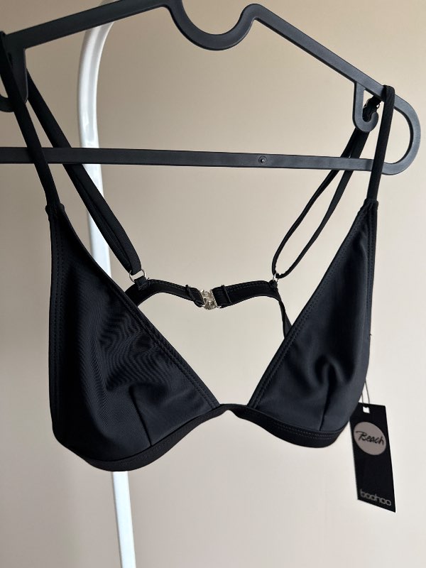 Bikinitoppur ónotað