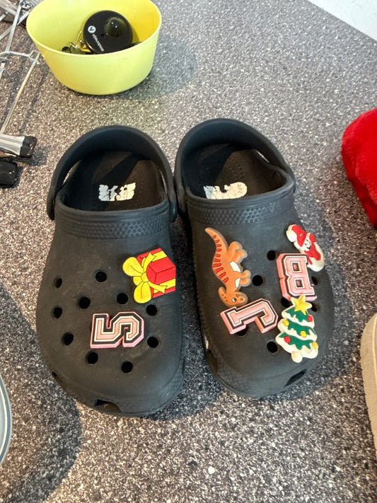 Crocs svartir