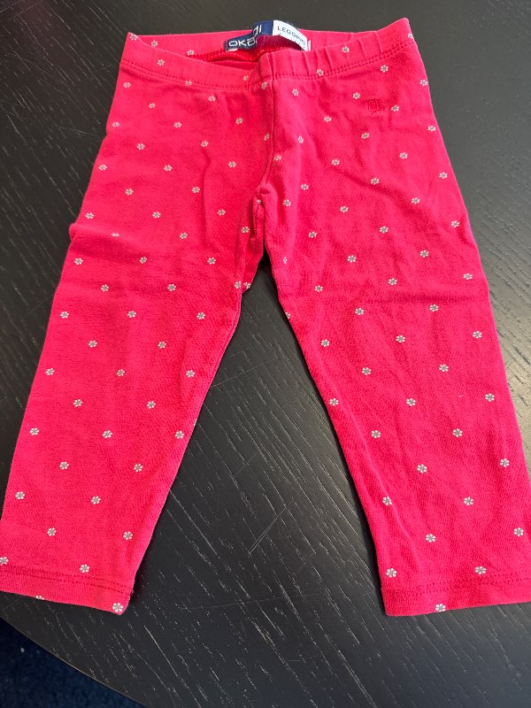 Dökkbleikar blómaleggings