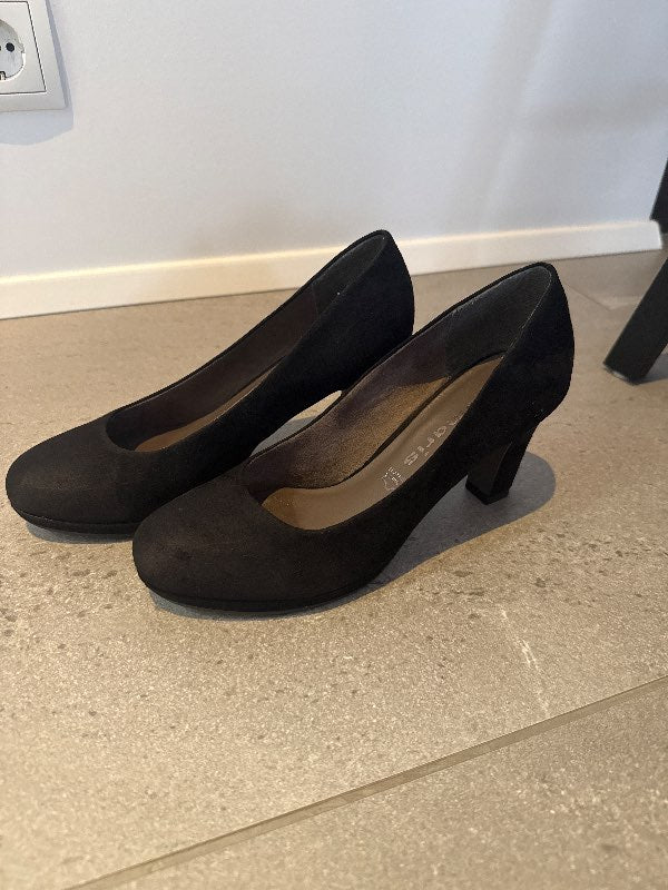 Svartir Tamaris hælaskór