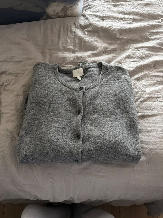 H&M peysa