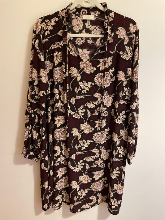 Blómakjóll vínrauður