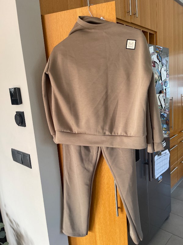 Ljósbrúnn joggingalli