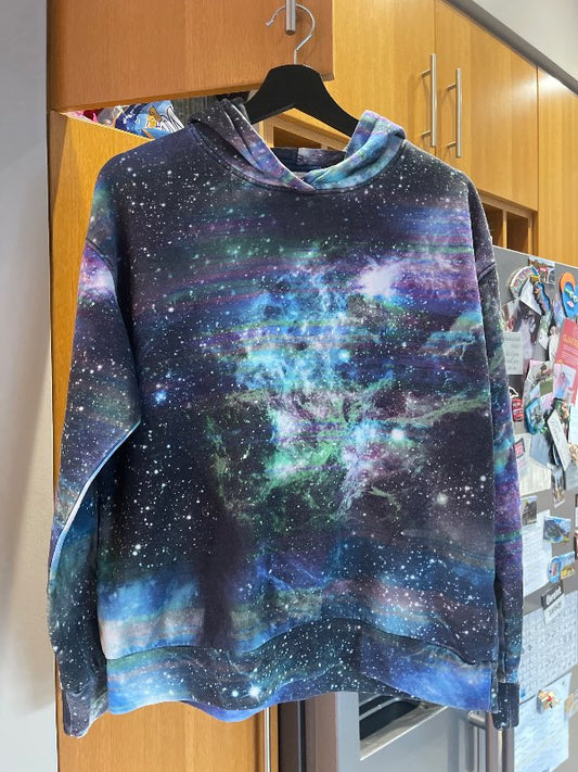 hettupeysa blá marglituð