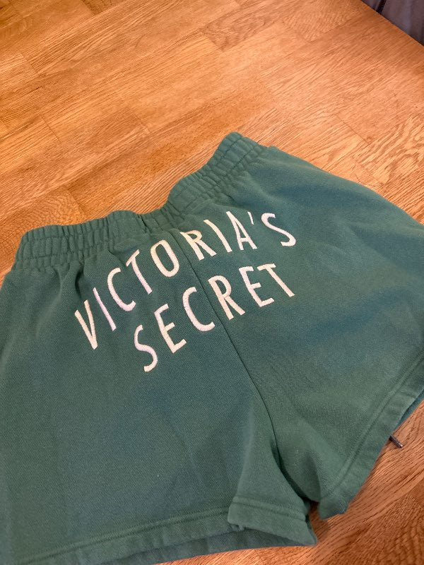 Grænir victoria secret stuttbuxur