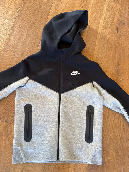 Nike grá og svört hettupeysa ónotuð