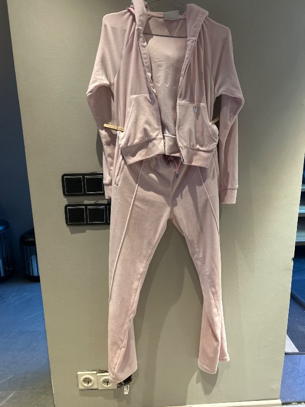 Juicy Couture galli - Bleikur (vantar rennilás)