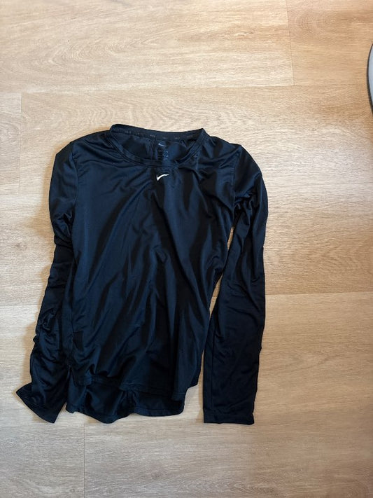 Svartur nike bolur