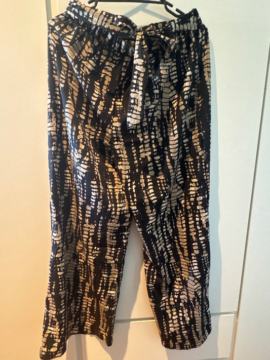 Snake trousers