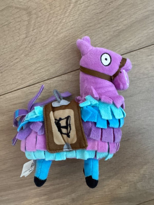 Fortnight lama