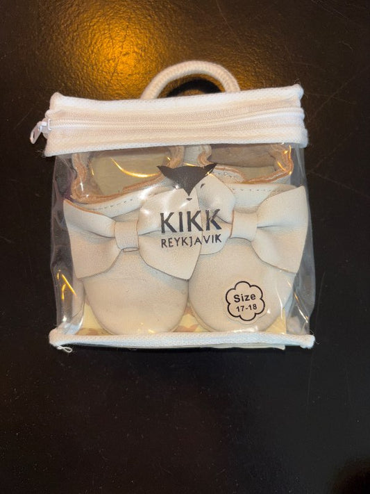 Skór, kikk hvítir