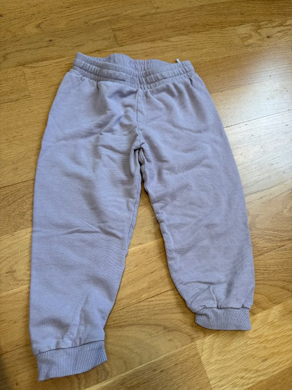 fjólubláar h&m buxur