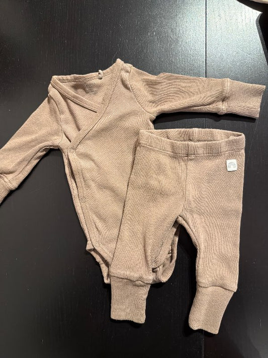 Lindex sett brúnt