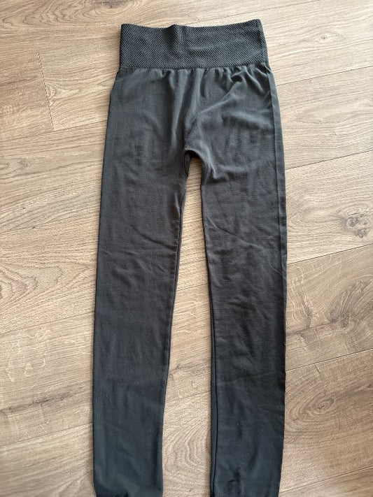 Gráar flísleggings