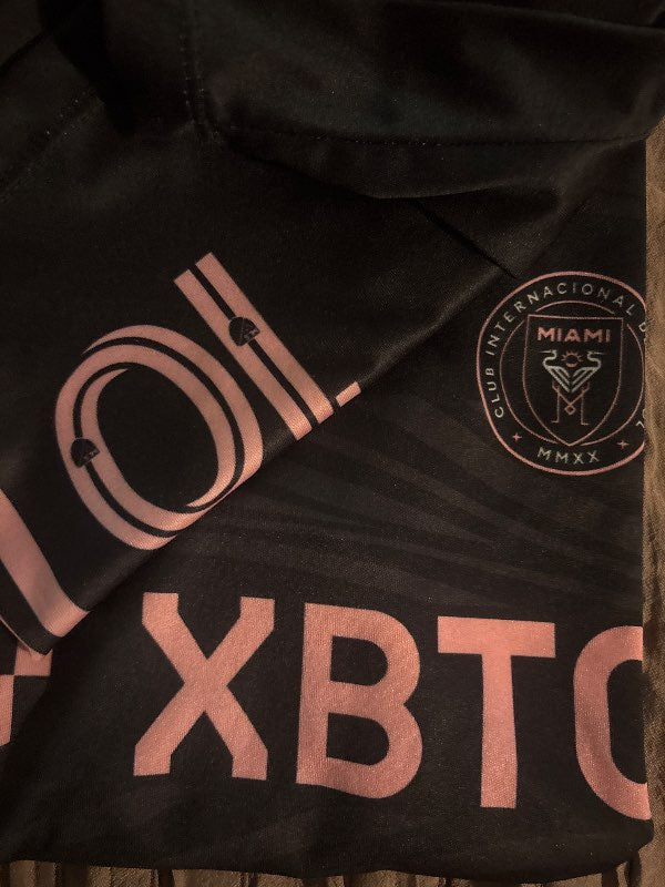 Miami buxur og búningur