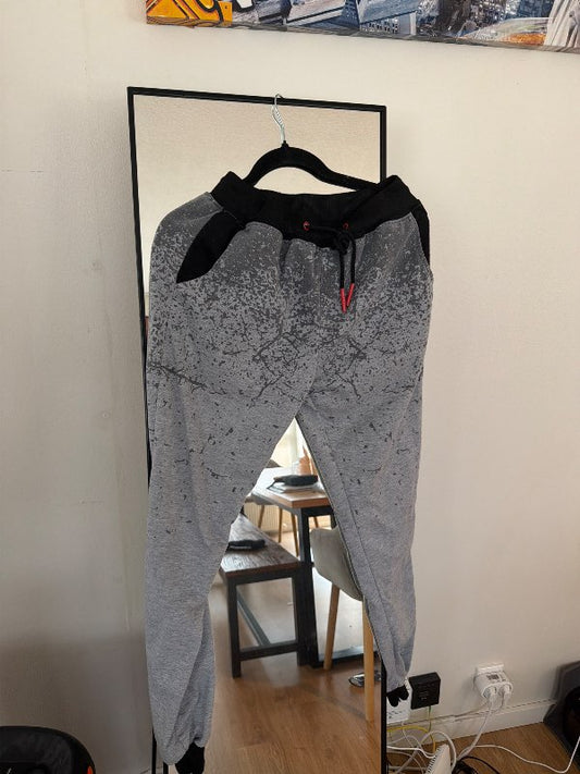 B&W jogging pants