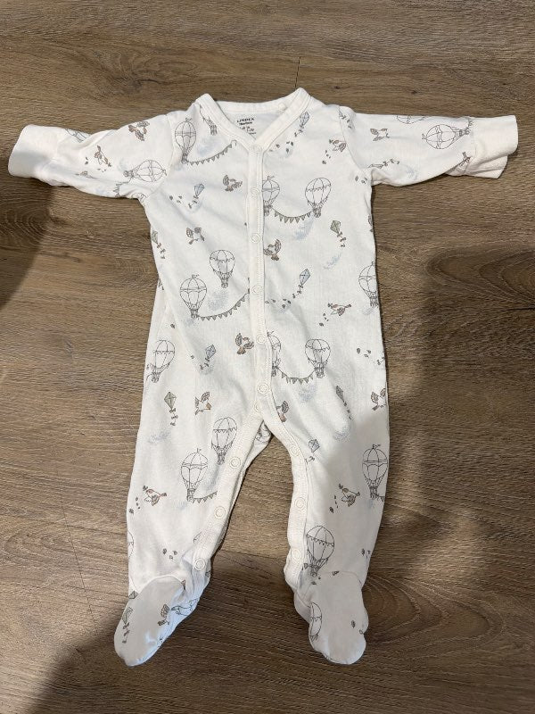 Lindex ungbarnasamfella með fuglum A