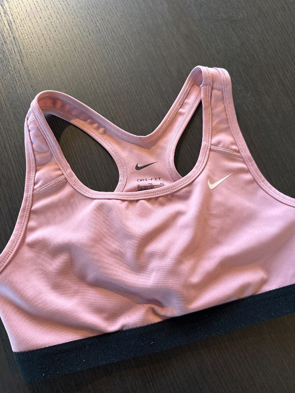 Nike toppur