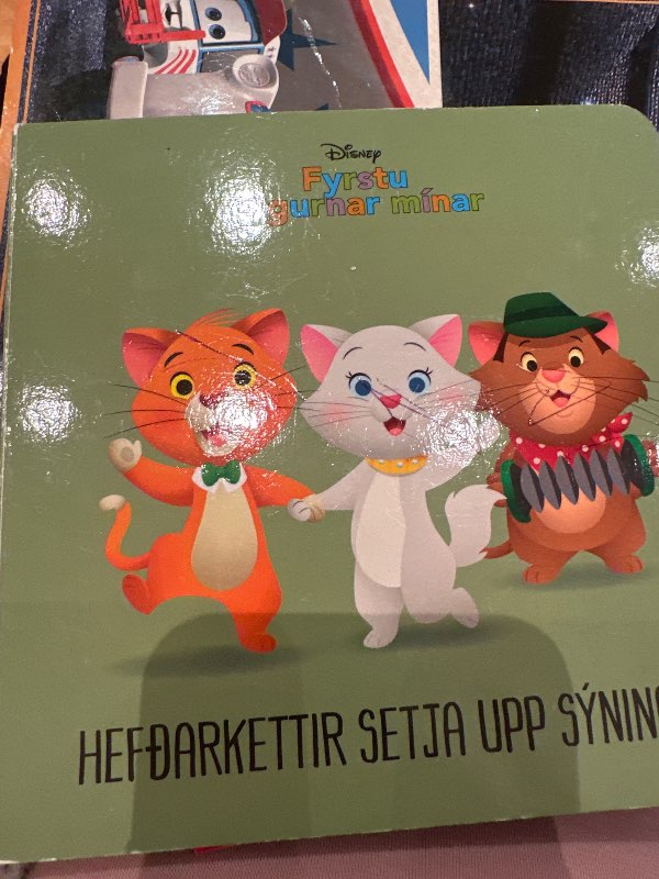 Hefðarkettir setja upp sýningu