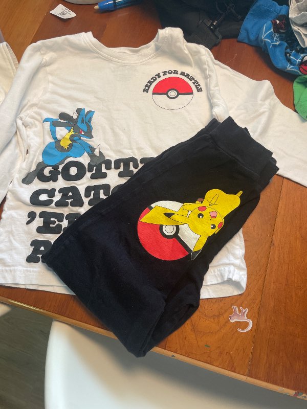 Pokemon náttföt