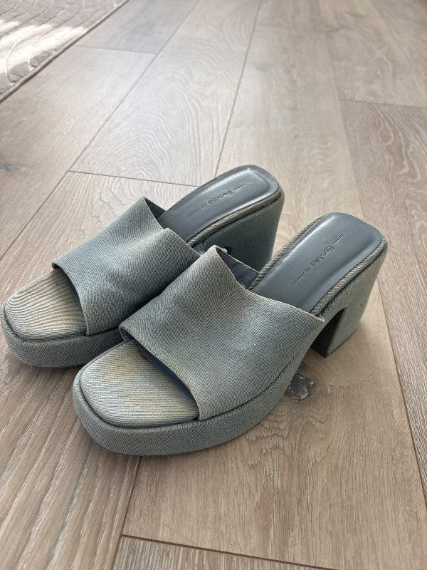 Denim hælaskór