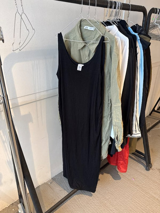 Lindex kjóll svartur