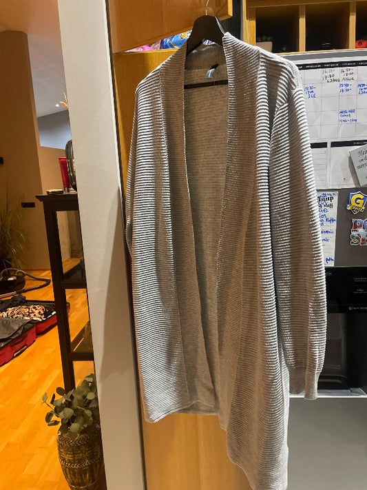 Grá jakkapeysa soya