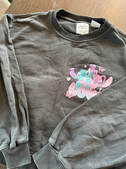 Stitch peysa