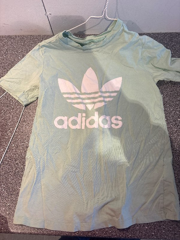 Adidas bolur