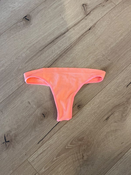 Bikíníbuxur appelsínugular