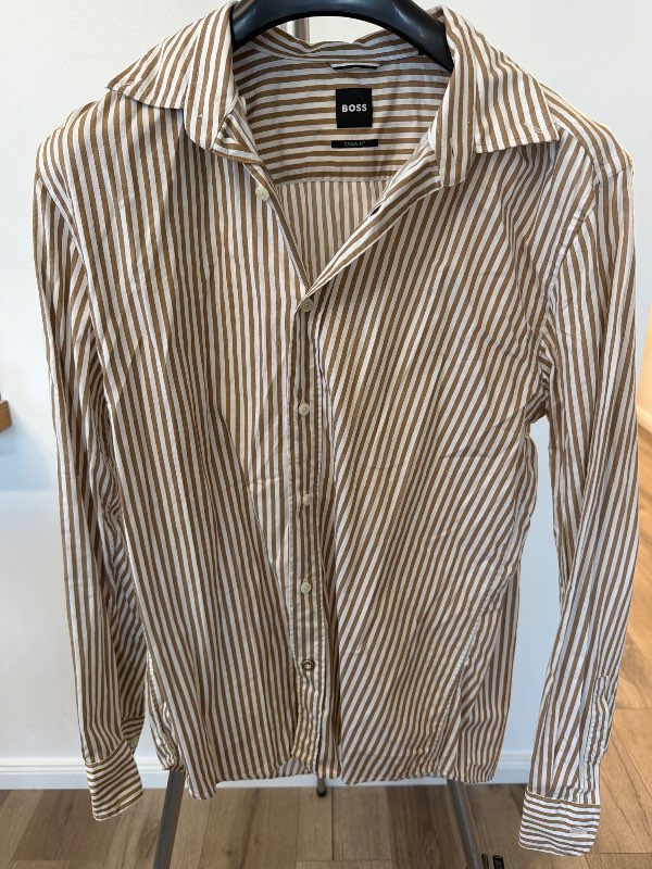 Hugo Boss L 42 new