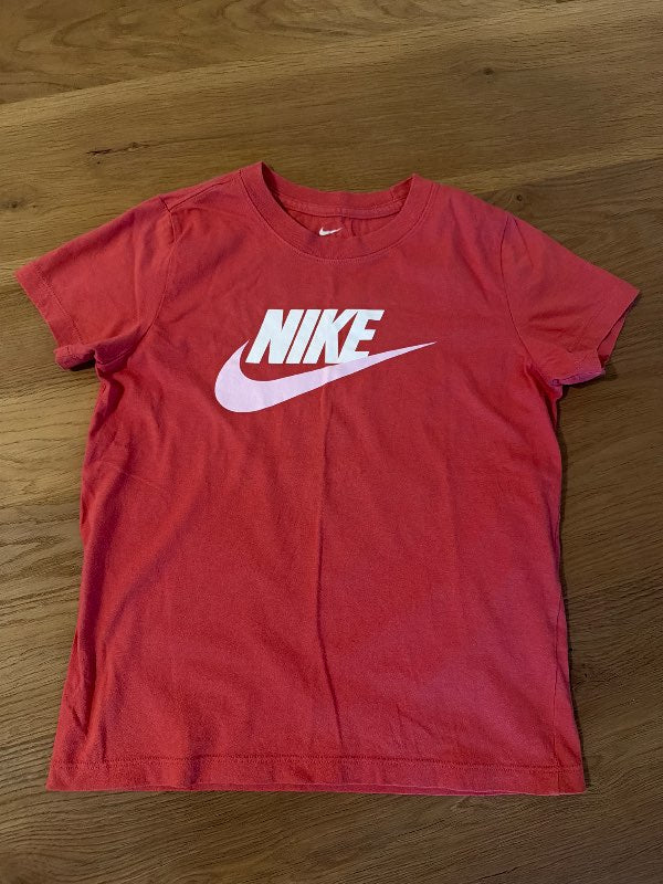 Nike bolur bleikur