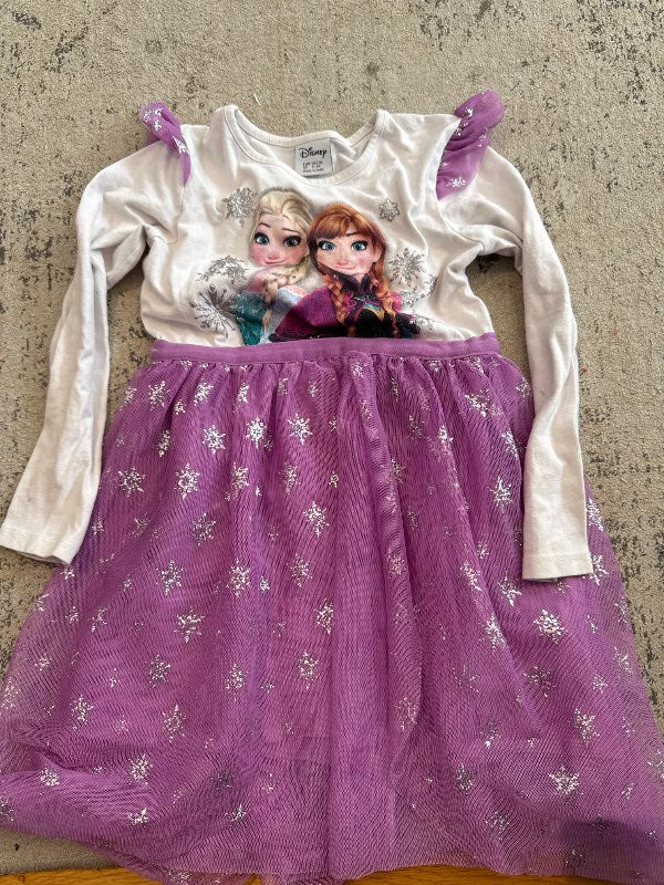Elsa og Anna kjóll