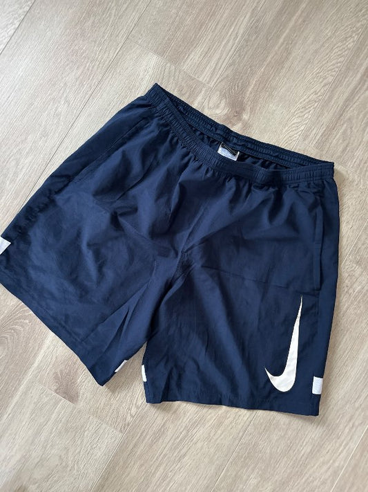 Nike bláar stuttbuxur