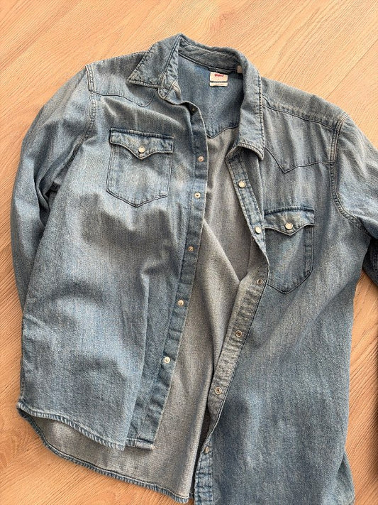 Levi’s skyrta